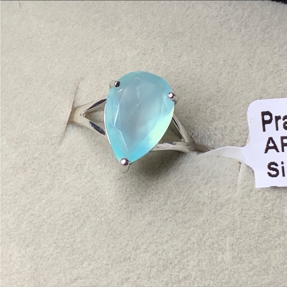 Natural teardrop Paraiba Onyx ring